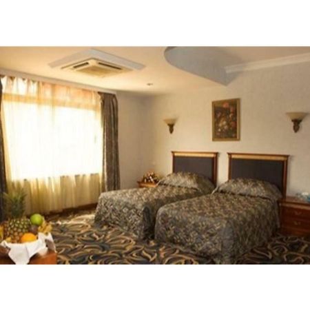 City Royal Resort Hotel Kyambogo  Экстерьер фото