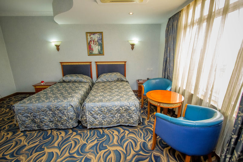 City Royal Resort Hotel Kyambogo  Экстерьер фото